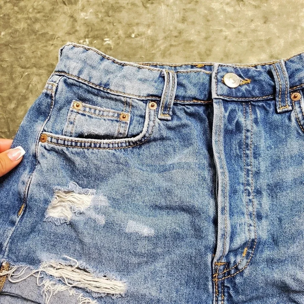 H&M Denim Cutoff Distressed‎ Shorts